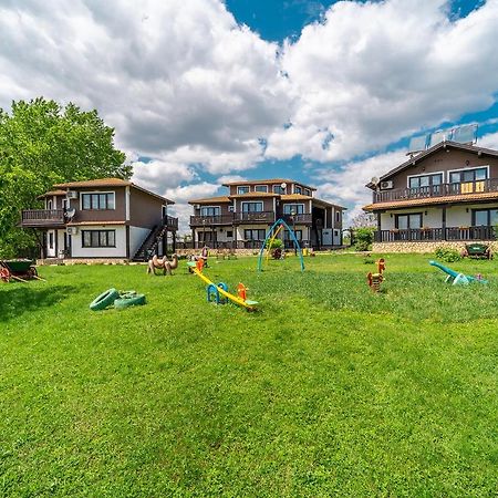 Hotel Complex Zlatnata Ribka Дуранкулак Экстерьер фото