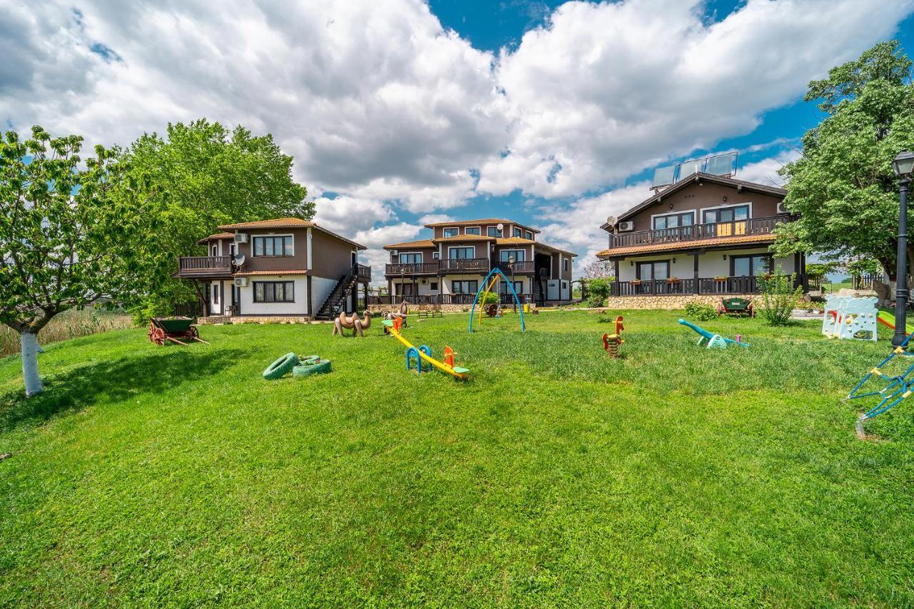 Hotel Complex Zlatnata Ribka Дуранкулак Экстерьер фото